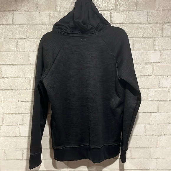 NWT Women’s Under Armour  Cold Gear Sweatshirt - Picture 6 of 7